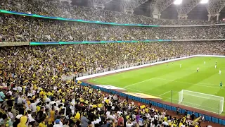 للملعب جينا نشجع نادينا .. 💛🖤