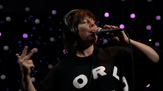 Sylvan Esso - Look At Me (Live on KEXP)