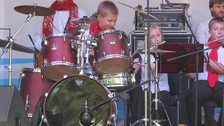 Drum solo - Drummer Daniel Varfolomeyev 12 years - "Jazz on the Dnieper" festival