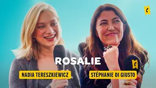 Fausse barbe, maquillage, corset... La transformation en Rosalie de Nadia Tereszkiewicz !