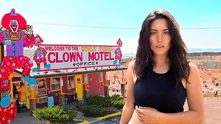 Overnight Alone at The Creepiest Motel in America (CLOWN MOTEL)