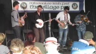 Milwaukee Irish Festival - We Banjo 3 - Old time tunes