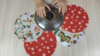 🎄Using a pot lid I can easily cut out two circles for Christmas gifts.