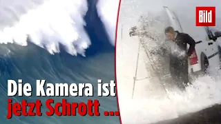 Riesenwelle erwischt TV-Reporter vor Küste Nordkaliforniens