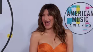 Kathryn Hahn Fashion - AMAs 2017