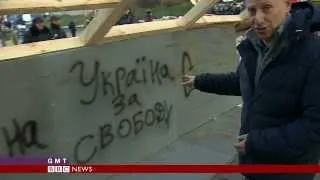 UKRAINE PROTESTS: UP CLOSE & PERSONAL - BBC NEWS
