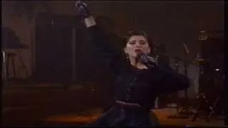 Alejandra Guzmán - Año 1988 - Debut - Y Se Le Va La Pista - Luz De Luna