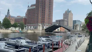 0023 - Milwaukee downtown drawbridge - 07/21