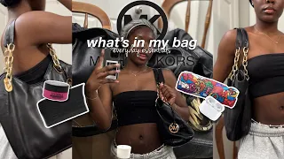 What’s In My Bag 💕 | Michael Kors Lilly Leather Tote ( Bag Tour, Details, & Arrange My Bag With Me )