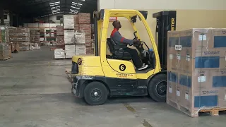 Offloading Goods from container using forklift see what happened part 1