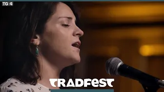 Nell Ní Chróinín - Bruach na Carraige Báine | Tradfest | TG4