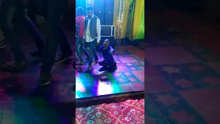 Dulhe ka sehra suhana lagta hai dulhan ka dil diwana lagta hai