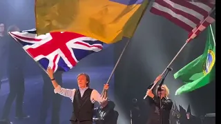 Paul McCartney Waves the Ukrainian Flag in Solidarity 🇺🇦