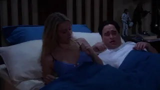Penny golpea a Sheldon - The Big Bang Theory (LATINO HD)