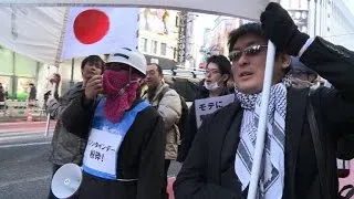 Japan killjoys protest Valentine's 'love capitalists'