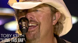 Toby Keith - I Love This Bar | Soundstage