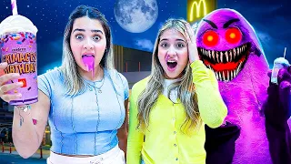 BEBI O MILKSHAKE DO GRIMACE E O PIOR ACONTECEU !!! (GRIMACE SHAKE)