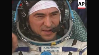 Expedition 49 crew land in Kazakhstan