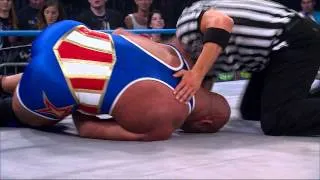 Kurt Angle injures his knee against Ethan Carter (May 8, 2014)