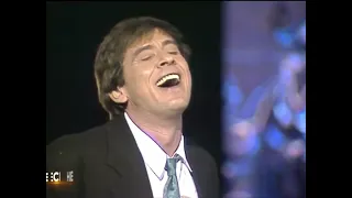 1985 - Gianni Morandi canta per la prima volta Uno su mille ce la fa