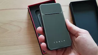 Tesla Wireless Portable Charger 2.0 unboxing