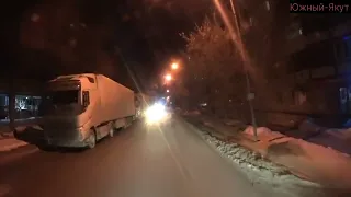 Новосибирск ночью из кабины  автовоза.
