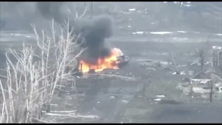 Ukrainian T-64BV  destroyed a Russian T-72B-series tank with a single shot (December 2022)