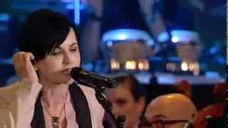 Dolores O'Riordan: Letting Go - [Live ...