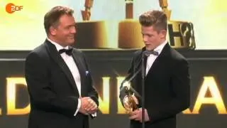 GOLDENE KAMERA 2013 - NACHWUCHSPREIS FÜR MAX VON DER GROEBEN