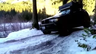 BMW X5 Snow Driving