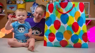 HUGE Baby Toy Happy Birthday Present for Isaac Surprise Blind Bags Toys for Babies Kinder Playtime