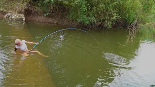 Best Video Hook Fishing | Fishing Giant Black Carp | Girl Fishing