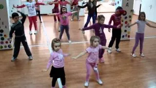 ZUMBA® Atomic Schiop Adnana - Gangnam style