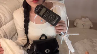 asmr what's in my bag