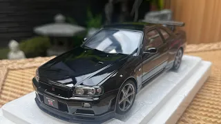 New arrival!!  1/18 scale Autoart v-spec in black