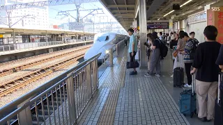 「またかという感じ」帰省ラッシュピークで駅も高速も富士山も大混雑…台風7号接近に気をもむ観光地