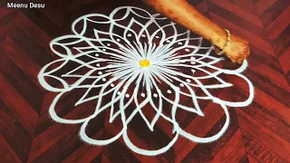 Flower rangoli design 🌺 very easy kolam 🌺 Meenudesu kolam 🌺 creative muggulu 🌺 Tradional kolam 🌺