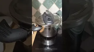 Tower pressure cooker, what to look for when using for the first time.  Simple instructions