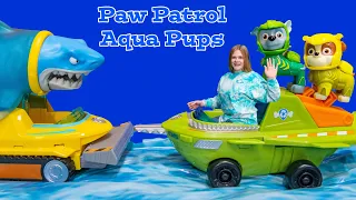 Assistant and Waggles search the Tunnels for Paw Patrol Aqua Pups