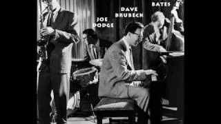 Dave Brubeck Quartet: Take The 'A' Train (Strayhorn) - 1954 College Performance