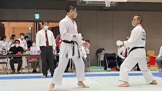 日本空手協会　全国熟錬者大会2022　50~54才の部　組手　決勝　埼玉県　小嶋　健(赤)　優勝🥇