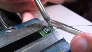 #98: Surface mount IC soldering demonstration with SO-8 packaged device