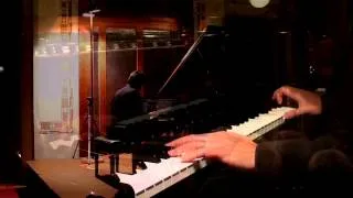 MOZART, 12 Variations on "Ah, vous dirai-je, Maman" K.265 (Alberto Lodoletti, piano)