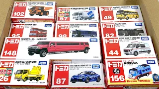 Let's take the Tomica toy cars out of the box! Featuring Ambulance, Truck, and Working vehicle!