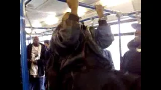 50 Cent & Tony Yayo doing Pull Ups in the bus (2008) | Thisis50.com