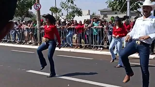 BS Fitness Arrasa no Desfile de Barretos com 'As Boiadeira Não Dá Pra Encarar'