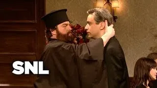 Kissing Family: Funeral - SNL