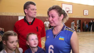У Луцьку батьки та вчителі змагалися на волейбольних  майданчиках