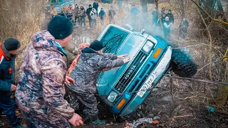 ЖЕСТКО РАЗБИВАЮТ АВТО / TOYOTA PRADO и NISSAN PATROL против УАЗОВ и НИВ в OFFROAD