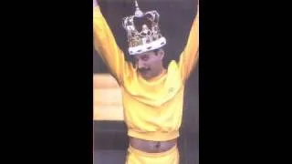 25. We Are The Champions (Queen-Live In Slane: 7/5/1986)